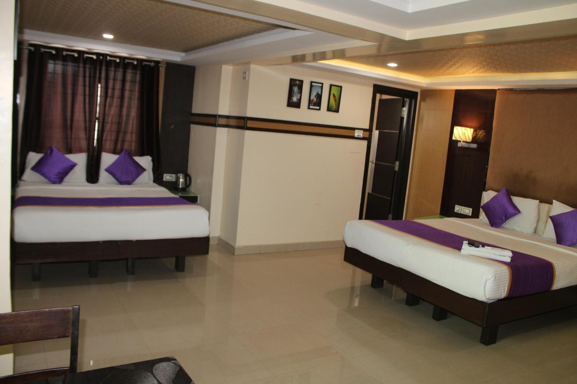 Vp International Hotel Bangalore Exterior photo